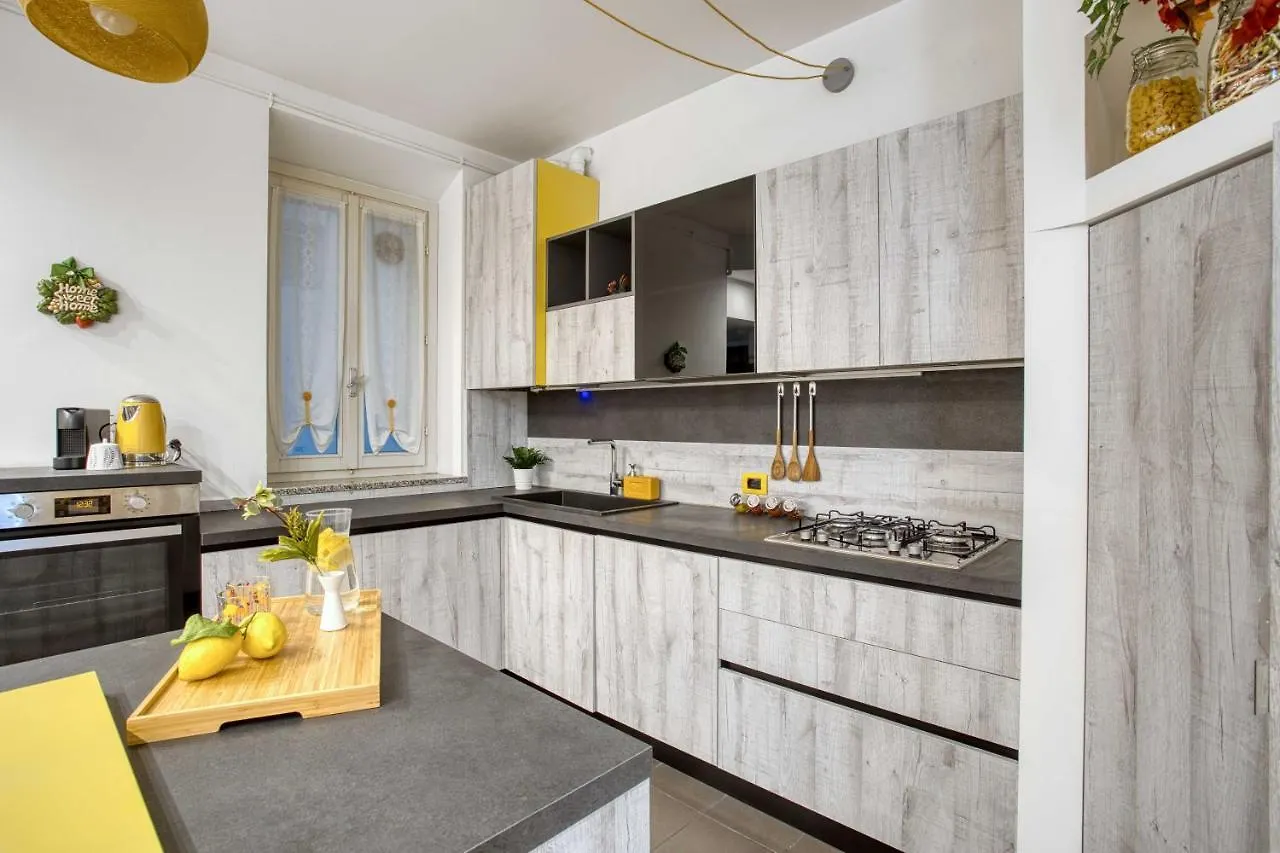 Apartment Casa Tricolore Milan
